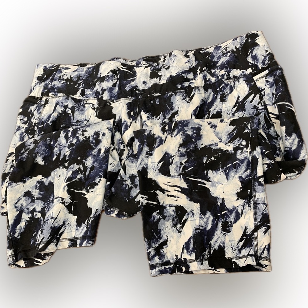 ⬇️lane Bryant livi active high rise Capri leggings 34/36